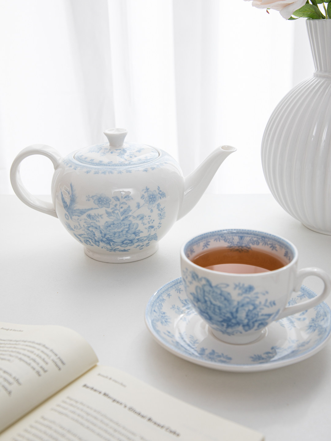 Coffee Tea House - Zestaw ceramiczny: filiżanka i spodek do